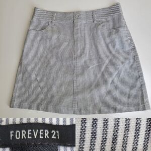 S F21 striped gray black white SKIRT W/ POCKETS FOREVER 21 small